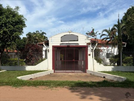 Chácara em Chácara das Mansões