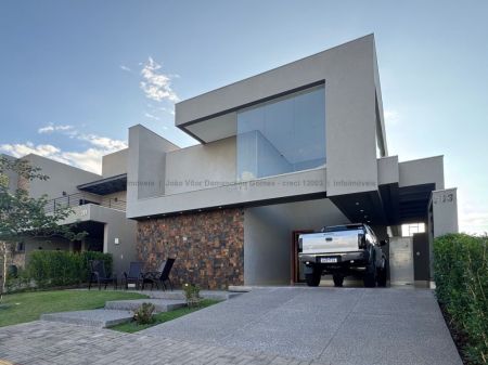 Casa-Térrea-Condomínio em Residencial Alphaville IV