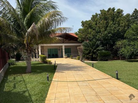 Chácara em Chácara das Mansões