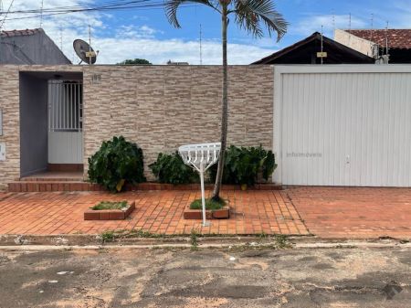 Casa-Térrea em Pq. Res. Maria Aparecida Pedrossian