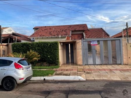 Casa-Térrea em Carandá Bosque I