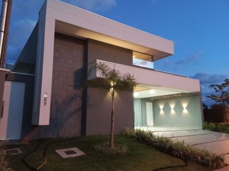 Casa-Térrea-Condomínio em Pq. Residencial Damha III