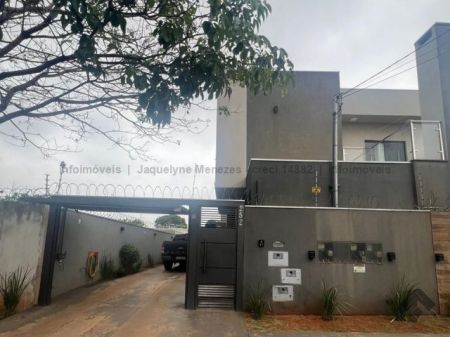 Sobrado-Condomínio em Jardim Itatiaia