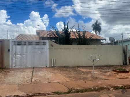 Casa-Térrea em Vila Nasser