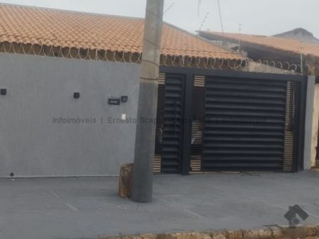 Casa-Térrea em Santo Antônio