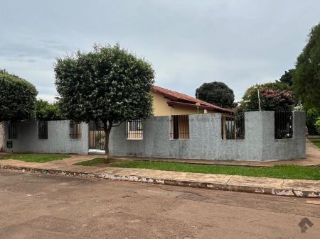 Casa-Térrea em Vila Ipiranga