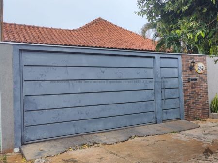 Casa-Térrea em Vila Albuquerque