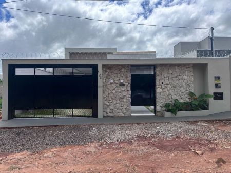 Casa-Térrea em Vila Nasser