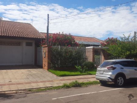 Casa-Térrea em Santa Fé