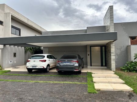 Casa-Térrea-Condomínio em Pq. Residencial Damha II
