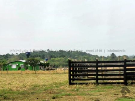 Sitio em Zona Rural