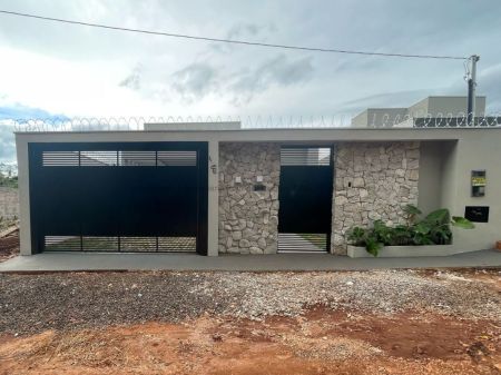Casa-Térrea em Vila Nasser
