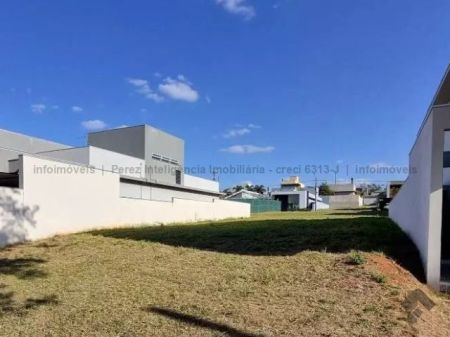 Terreno-Condomínio em Residencial Alphaville II