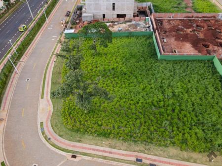 Terreno-Condomínio em Chácara Cachoeira