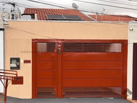Casa-Térrea em Universitário
