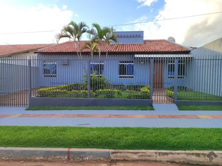 Casa-Térrea em Vila Vilas Boas