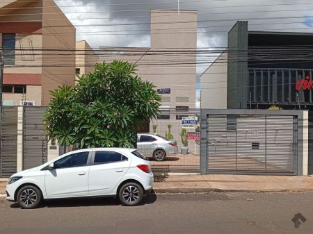 Sala / Salão / Loja em Centro