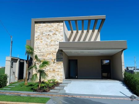 Casa-Térrea-Condomínio em Loteamento Reserva Santa Inês