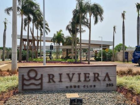 Terreno-Condomínio em Riviera Home Club