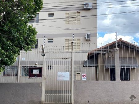 Apartamento em Guanandi