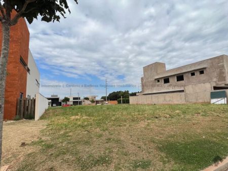 Terreno-Condomínio em Residencial Alphaville IV