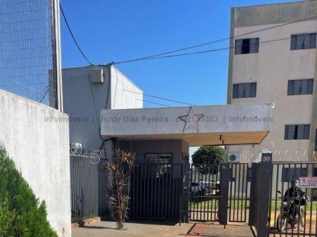 Apartamento em Jardim Canguru