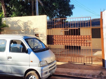 Casa-Térrea em Vila Nasser