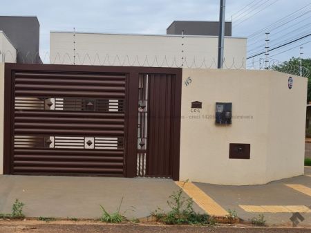 Casa-Térrea em Centenário