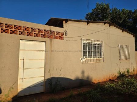 Casa-Térrea em Moreninha