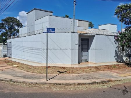 Casa-Térrea em Rita Vieira