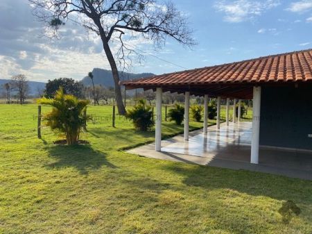 Fazenda em Zona Rural