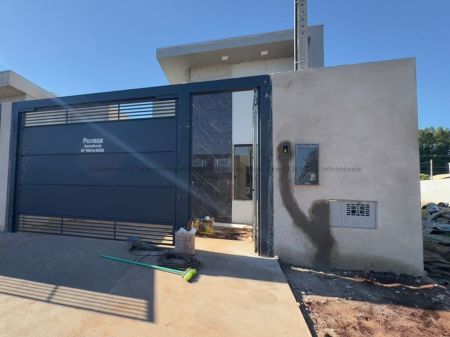 Casa-Térrea em Jardim Cristhais II
