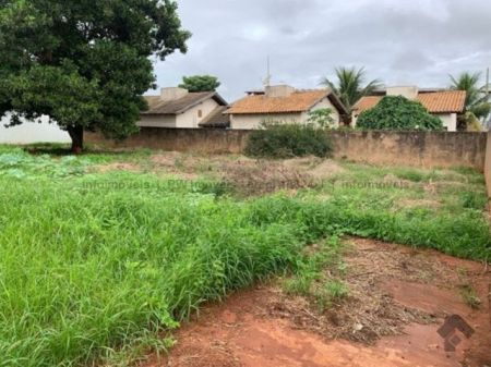 Terreno em Aero Rancho