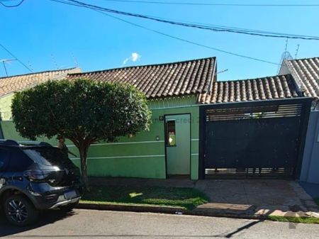 Casa-Térrea em Vila Nasser