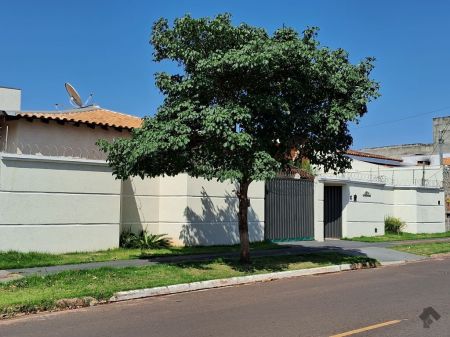 Casa-Térrea em Rita Vieira