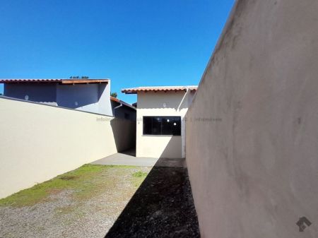 Casa-Térrea em Nova Campo Grande