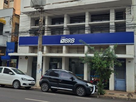 Sala / Salão / Loja em Centro