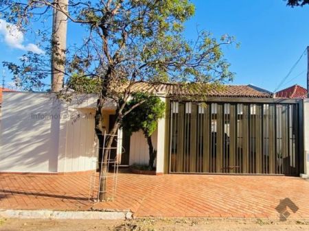 Casa-Térrea em Vila Alba