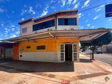 Casa Comercial em Pq. Residencial União