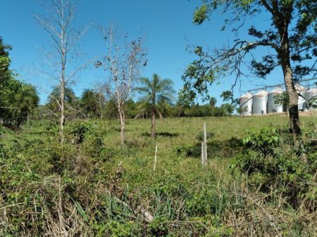 Área em Vila Machado