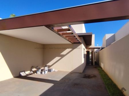 Casa-Térrea em Vila Palmira