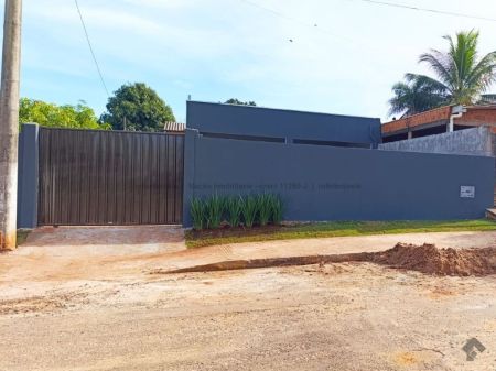 Casa-Térrea em Lot. São Cristóvão