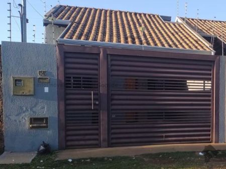 Casa-Térrea em Nova Campo Grande