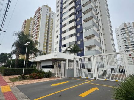 Apartamento em Jardim dos Estados
