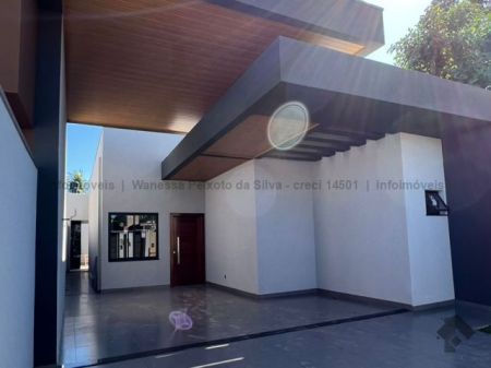 Casa-Térrea em Rita Vieira