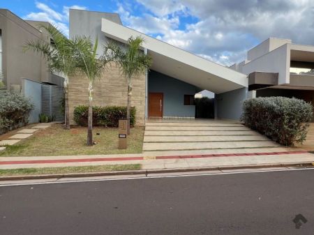 Casa-Térrea-Condomínio em Pq. Residencial Damha III