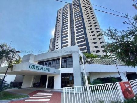 Apartamento em Carandá Bosque I