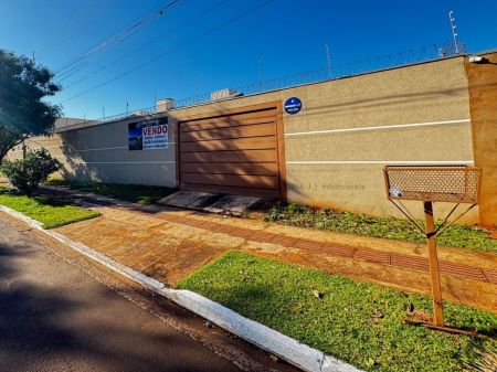 Casa-Térrea em Rita Vieira