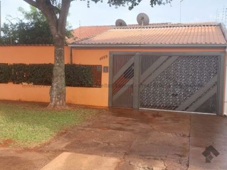 Casa-Térrea em Santa Carmélia