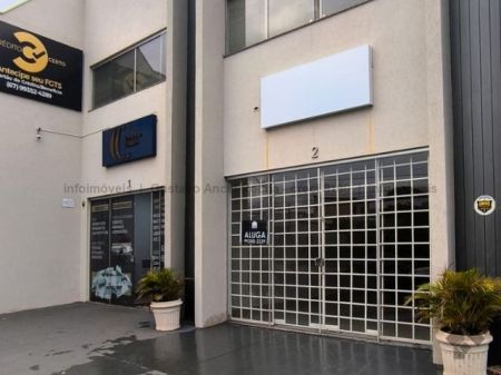 Sala / Salão / Loja em Centro